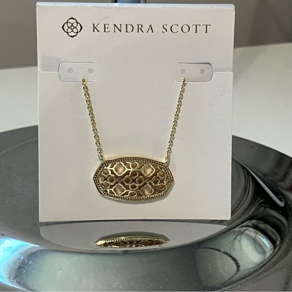Kendra Scott “Dollie” Pendant Necklace - Picture 6 of 11